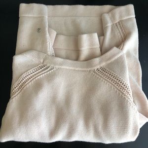Lululemon sweater Pale pink quarter sleeve